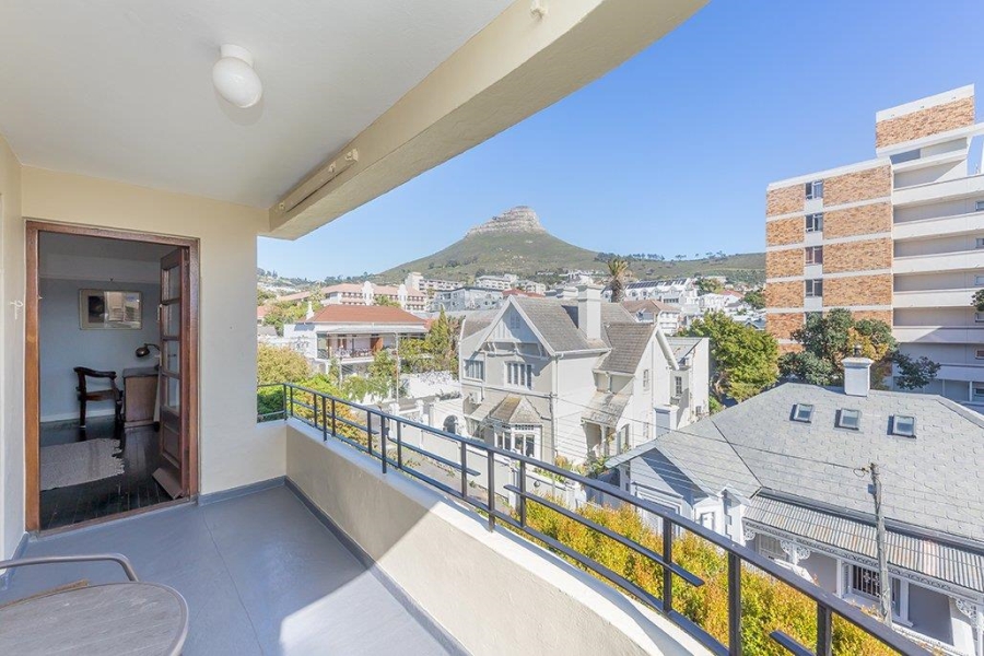 2 Bedroom Property for Sale in Gardens Western Cape